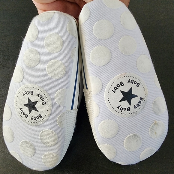 3/$12 ● Baby soft sole sneakers, size 3 infants - Picture 6 of 10